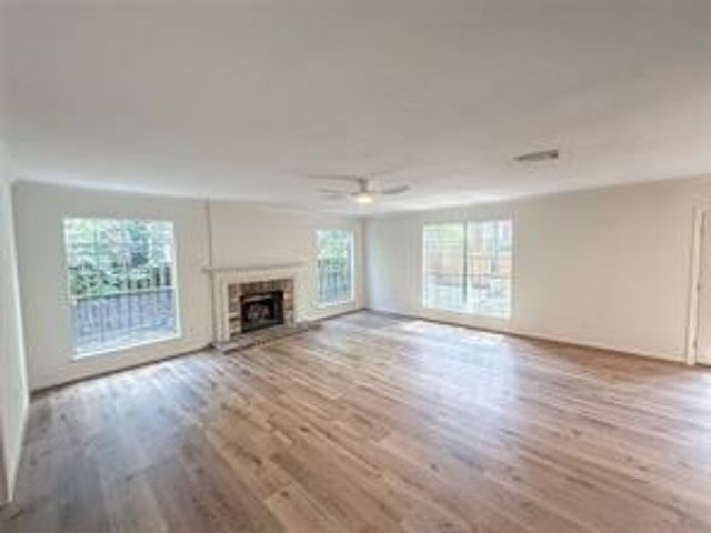 150 Rushwing Place, The Woodlands, TX 77381