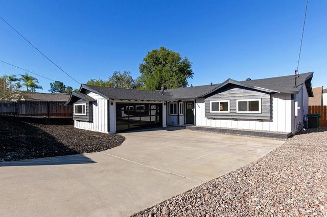 6548 Bantam Lake Circle, San Diego, CA 92119