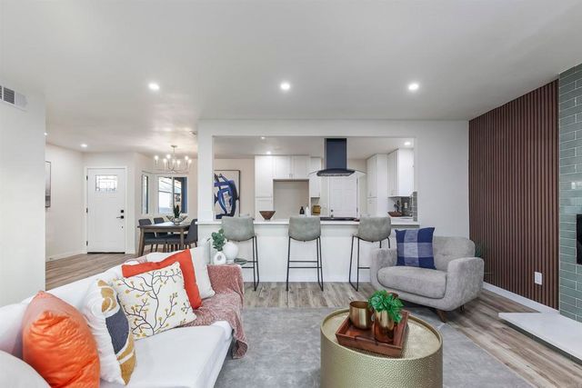 6548 Bantam Lake Circle, San Diego, CA 92119