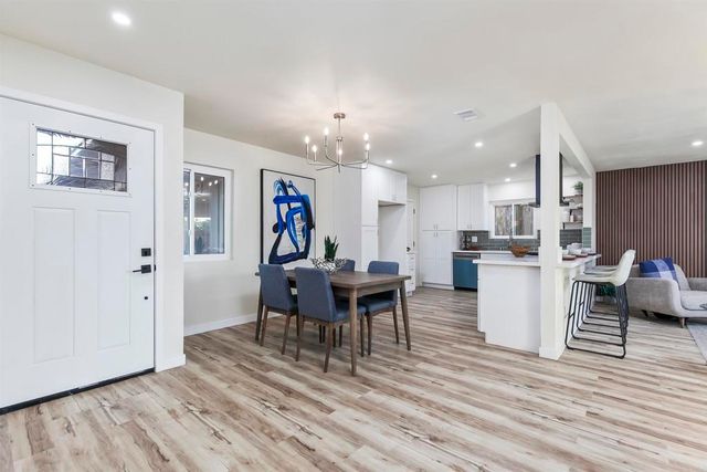 6548 Bantam Lake Circle, San Diego, CA 92119