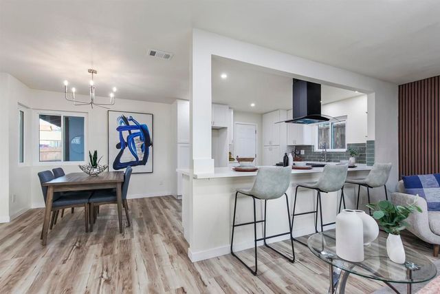 6548 Bantam Lake Circle, San Diego, CA 92119