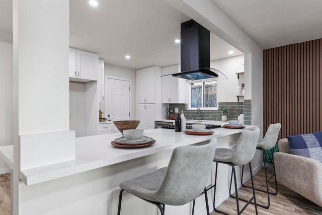 6548 Bantam Lake Circle, San Diego, CA 92119