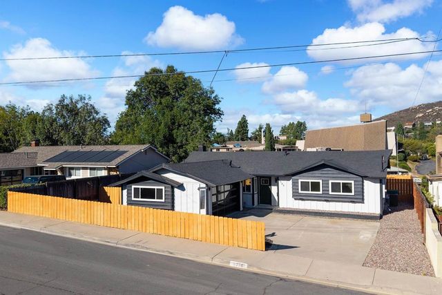 6548 Bantam Lake Circle, San Diego, CA 92119