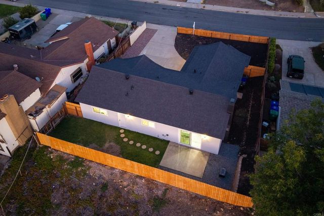 6548 Bantam Lake Circle, San Diego, CA 92119