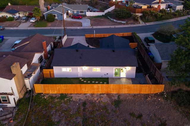 6548 Bantam Lake Circle, San Diego, CA 92119