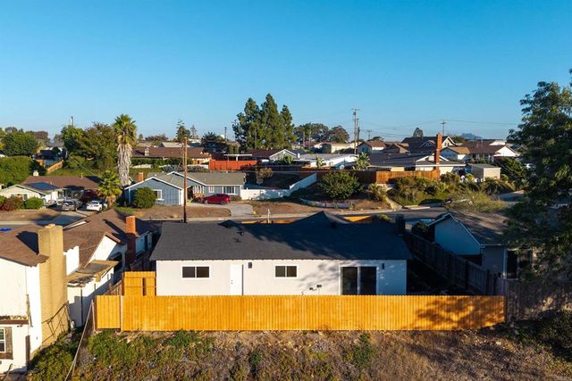 6548 Bantam Lake Circle, San Diego, CA 92119