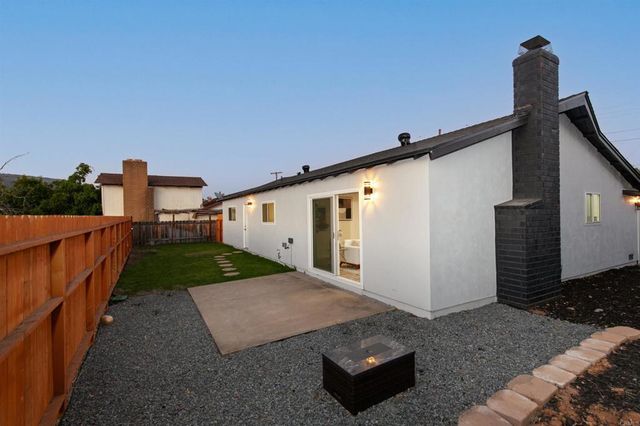 6548 Bantam Lake Circle, San Diego, CA 92119