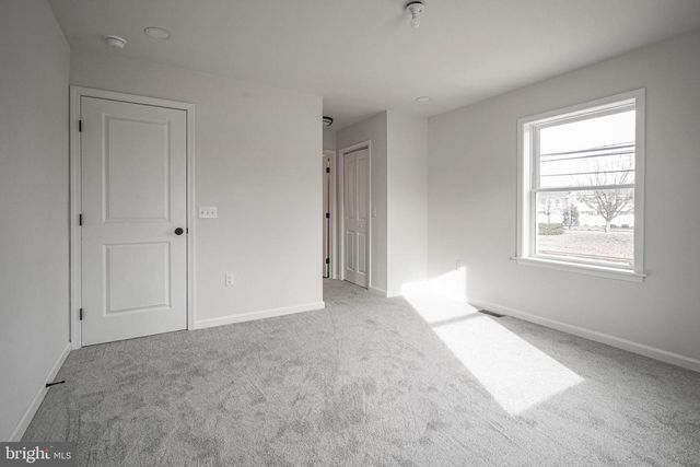 3 MYRTLE AVE, Gloucester City, NJ 08030