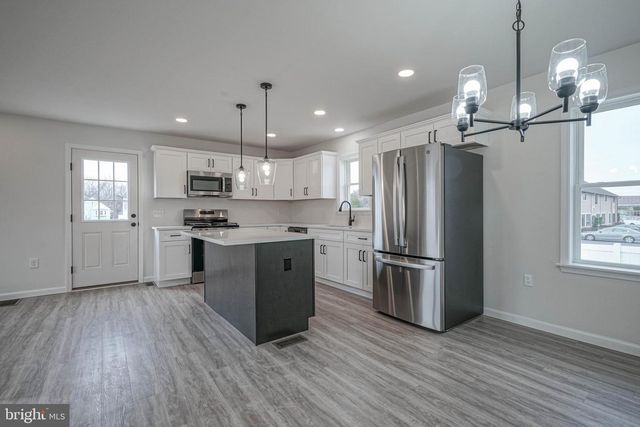 3 MYRTLE AVE, Gloucester City, NJ 08030