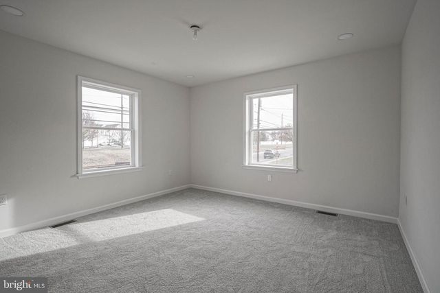 3 MYRTLE AVE, Gloucester City, NJ 08030