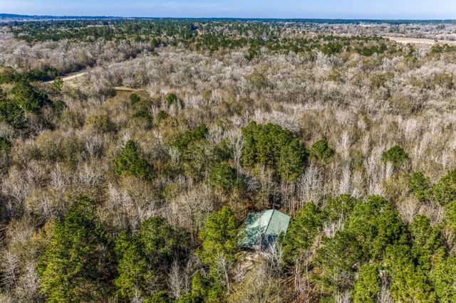 5280 Whitaker Way, Anderson, TX 77830