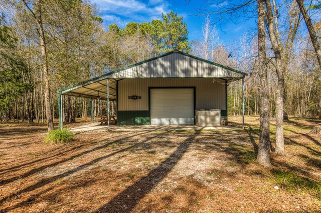 5280 Whitaker Way, Anderson, TX 77830