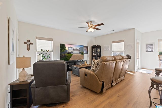 237 PARK CREST RUN, Chelsea, AL 35043