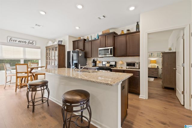 237 PARK CREST RUN, Chelsea, AL 35043