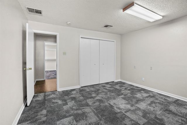 206 S Fenner Avenue, Cleveland, TX 77327