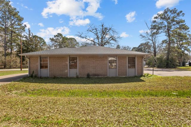 206 S Fenner Avenue, Cleveland, TX 77327