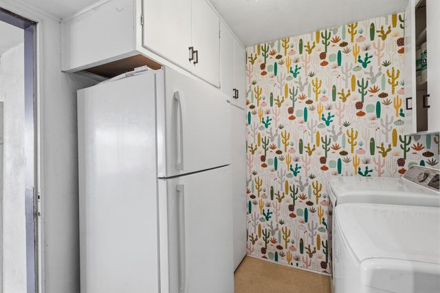 409 Valencia Drive NE, Albuquerque, NM 87108