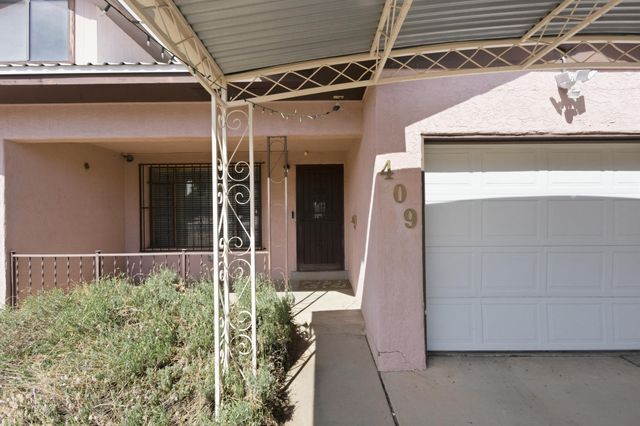 409 Valencia Drive NE, Albuquerque, NM 87108
