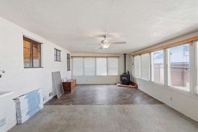 409 Valencia Drive NE, Albuquerque, NM 87108