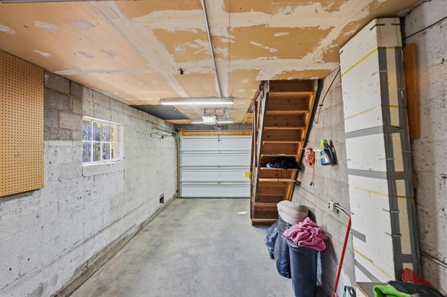 409 Valencia Drive NE, Albuquerque, NM 87108