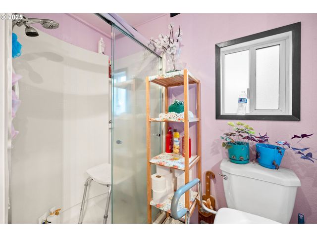 10701 Se HIGHWAY 212 W6, Clackamas, OR 97015