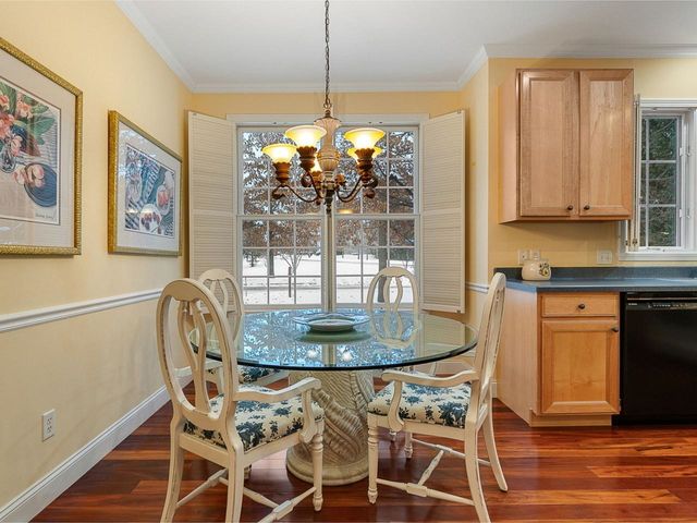 15 Upswept Lane, South Burlington, VT 05403