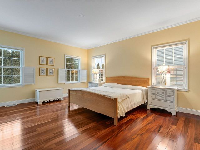 15 Upswept Lane, South Burlington, VT 05403