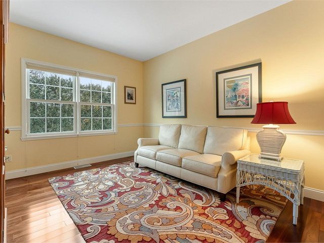 15 Upswept Lane, South Burlington, VT 05403