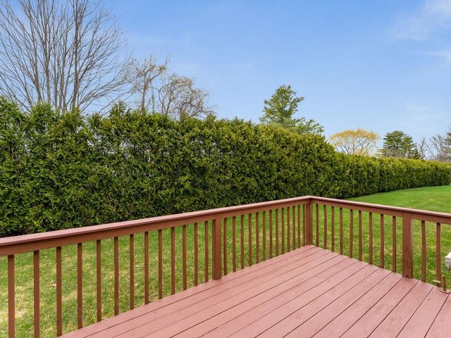 15 Upswept Lane, South Burlington, VT 05403