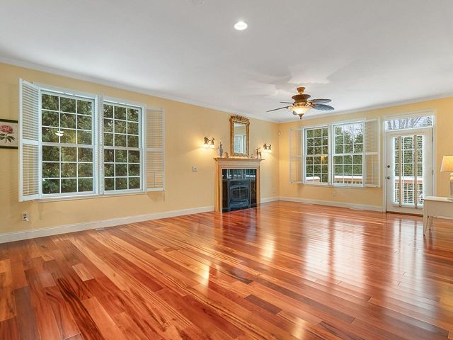 15 Upswept Lane, South Burlington, VT 05403