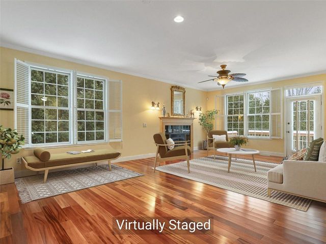 15 Upswept Lane, South Burlington, VT 05403