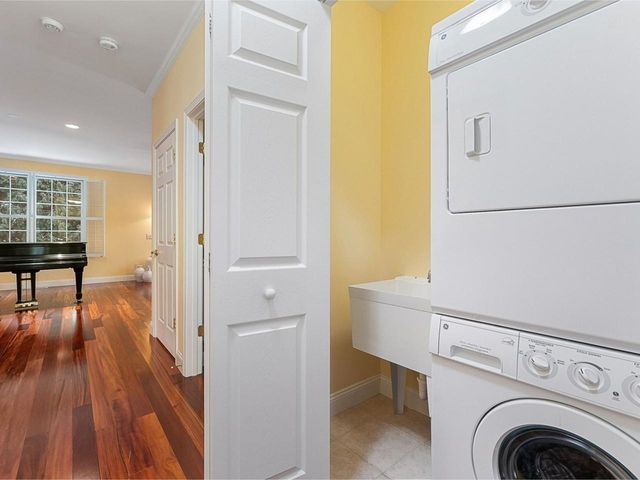 15 Upswept Lane, South Burlington, VT 05403