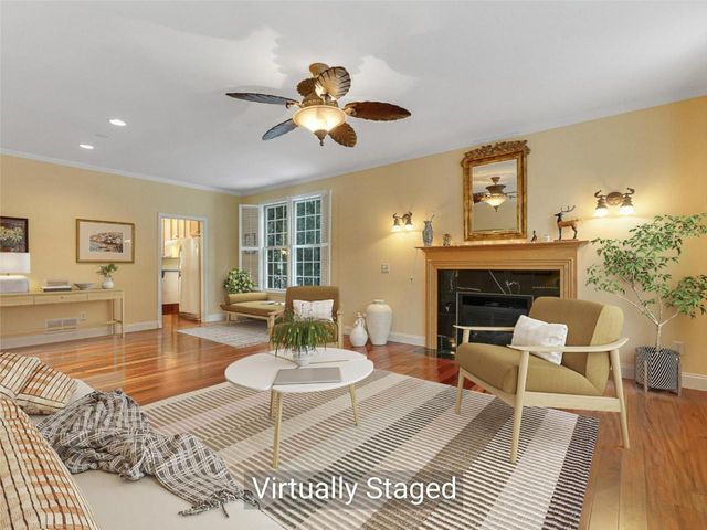 15 Upswept Lane, South Burlington, VT 05403