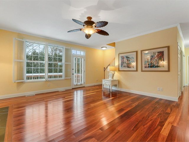 15 Upswept Lane, South Burlington, VT 05403