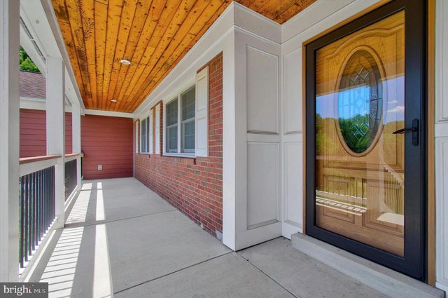 13471 SAGLE RD, Hillsboro, VA 20132