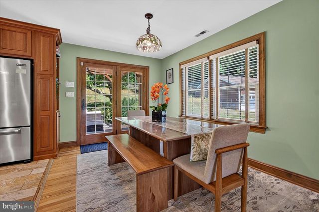 13471 SAGLE RD, Hillsboro, VA 20132