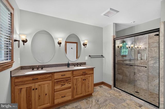 13471 SAGLE RD, Hillsboro, VA 20132