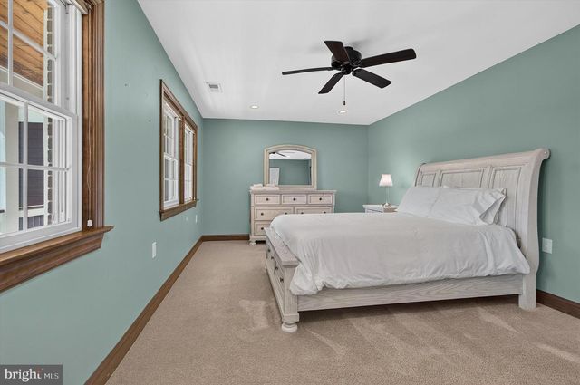 13471 SAGLE RD, Hillsboro, VA 20132