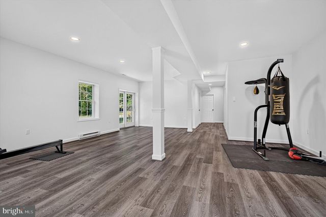 13471 SAGLE RD, Hillsboro, VA 20132