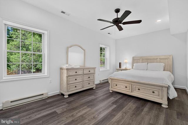 13471 SAGLE RD, Hillsboro, VA 20132