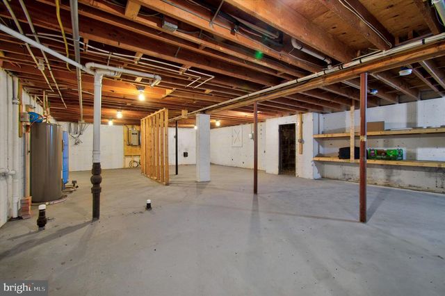 13471 SAGLE RD, Hillsboro, VA 20132
