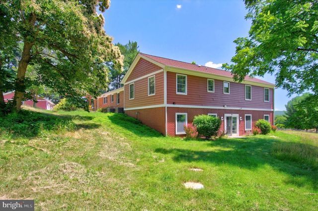 13471 SAGLE RD, Hillsboro, VA 20132