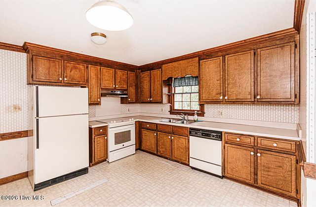 2800 Horseshoe Drive, Rocky Mount, NC 27804
