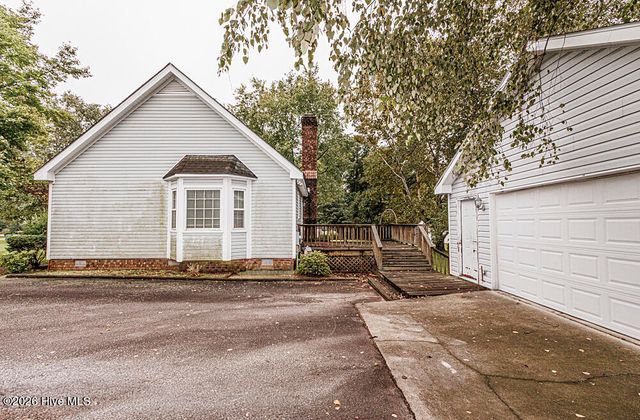 2800 Horseshoe Drive, Rocky Mount, NC 27804