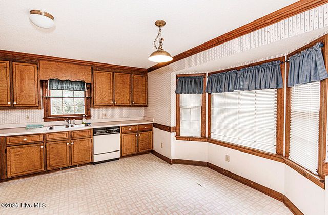 2800 Horseshoe Drive, Rocky Mount, NC 27804