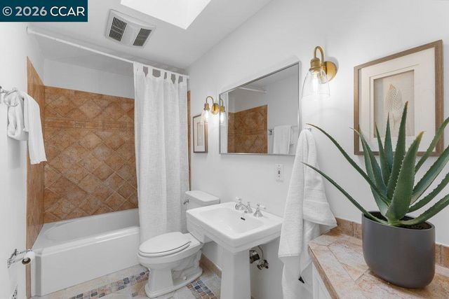 121 Bradford St, San Francisco, CA 94110