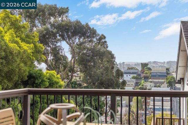 121 Bradford St, San Francisco, CA 94110