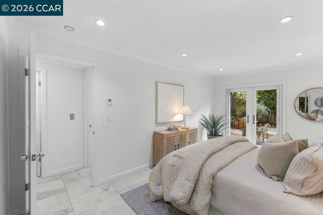 121 Bradford St, San Francisco, CA 94110