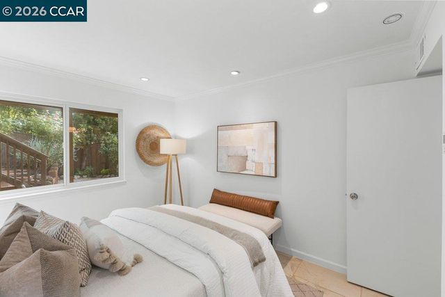 121 Bradford St, San Francisco, CA 94110