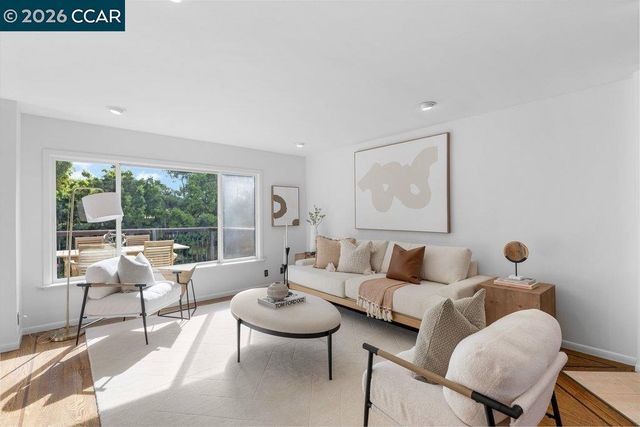 121 Bradford St, San Francisco, CA 94110